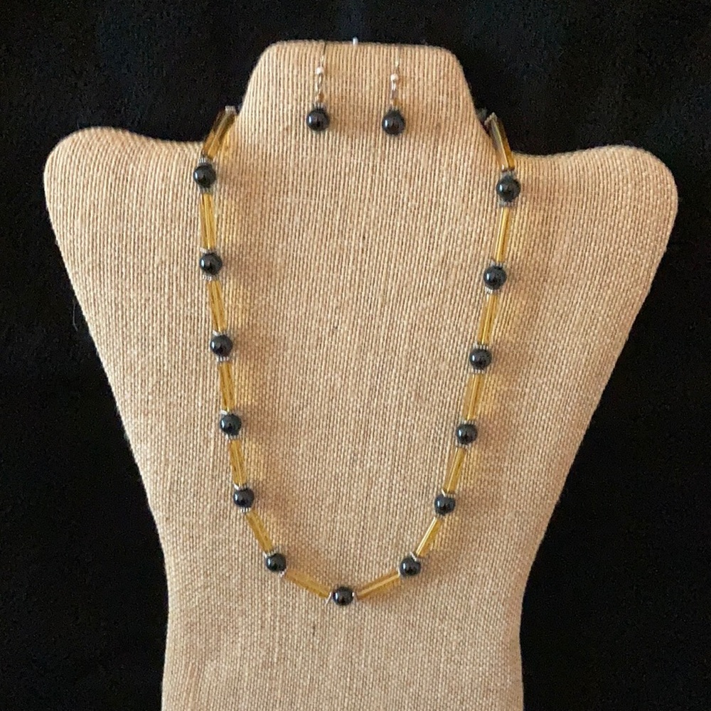 Black onyx & yellow glass set